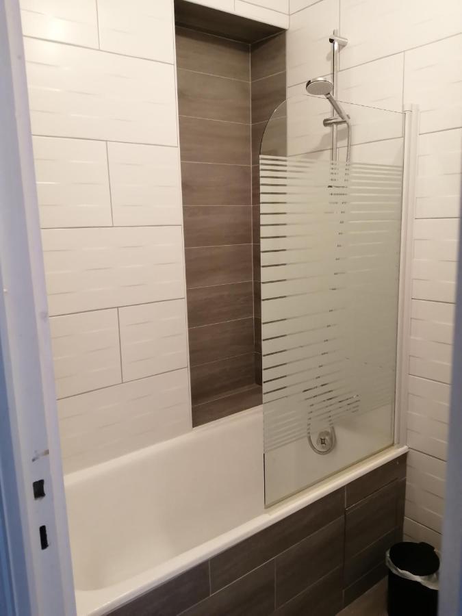 Apartment Proche Et *